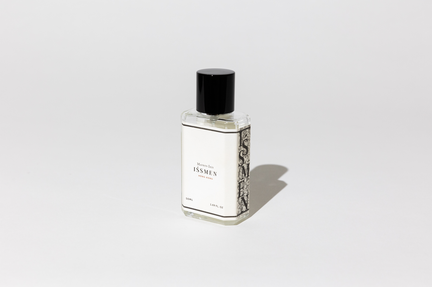 Black discount iris parfum